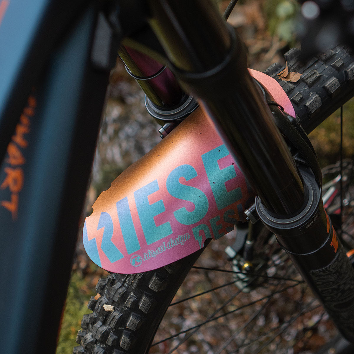 Riesel Design - Vorderer Kotflügel - SCHLAMM:PE